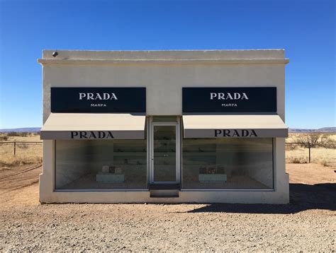 prada marfa store photo